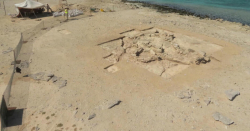 he site on Ghagha Island, which archaeologists have recently excavated. Photo: Plos One